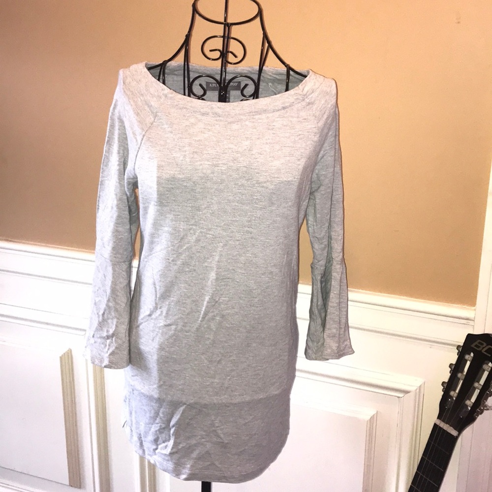 A Pea in the Pod Bell Sleeve Top